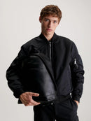 76522_10100_3|8c6f9864a00a4153e92b38abb65f8748