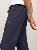 76922_13684_3|773e1576e71f91c6d841459cf022437f