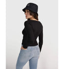 75811_10100_3|47a36b8d9e9b326161b9fa532774cbc9